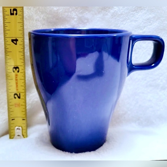 IKEA Färgrik Stacking Coffee Cup/Mug Set; 4 Cobalt Blue and 2 White. - Picture 3 of 16